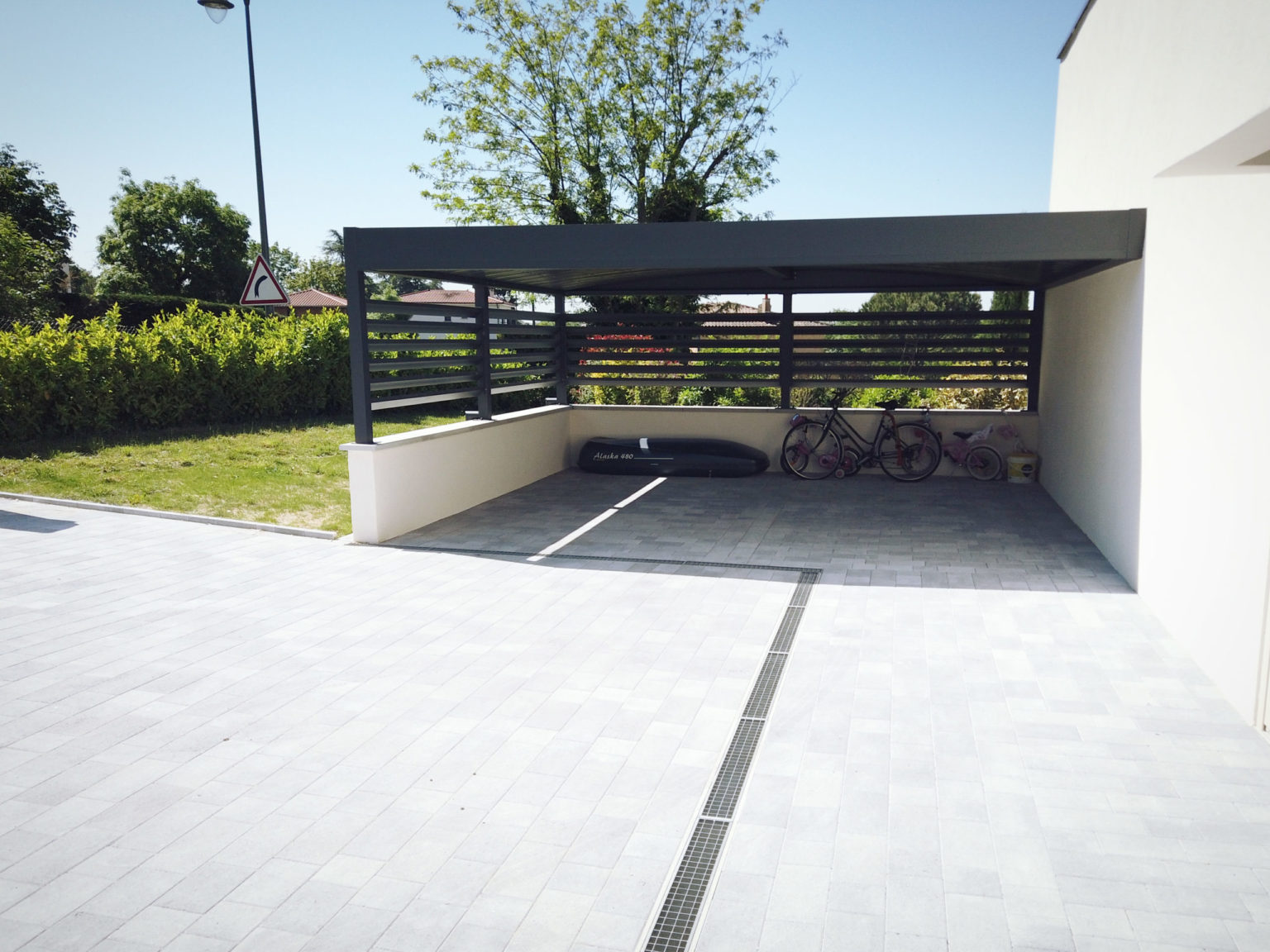 carport simple a la tour de salvagny scaled 1