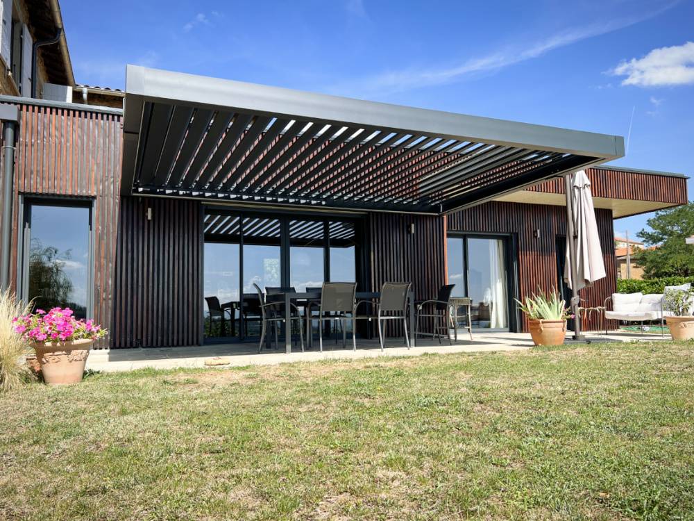 abri de terrasse suspendu theize