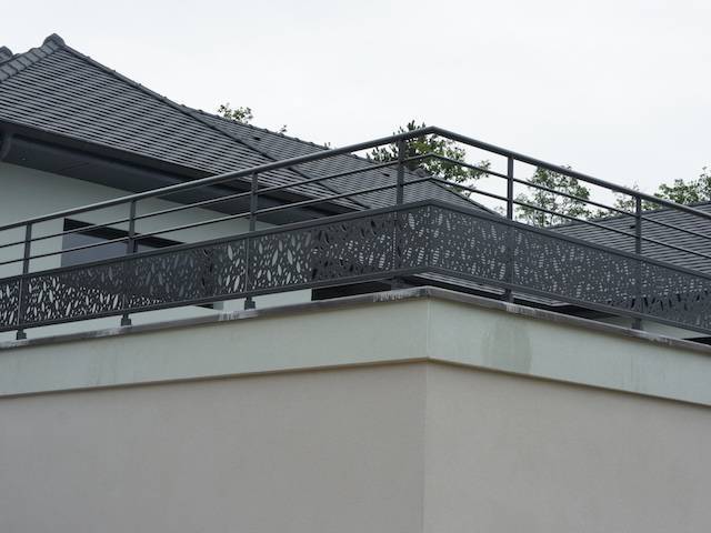 garde-corps-aluminium-piscine