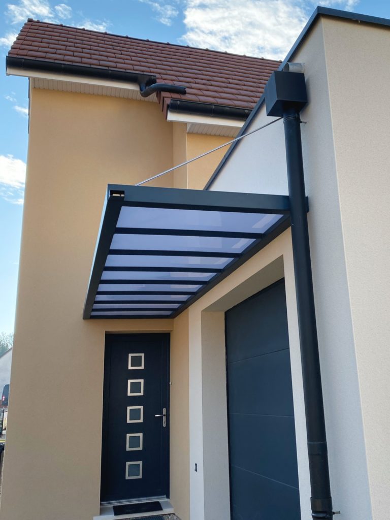 Marquise bandeau sur-mesure à Magny-Sur-Tille, abri aluminium pour vos entrées marquise bandeau sur mesure alu a magny sur tille