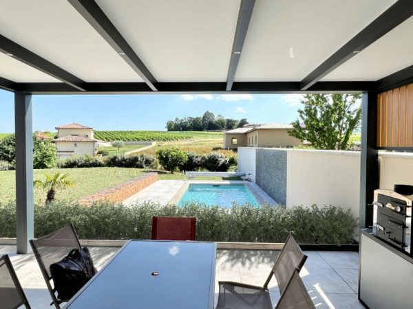 pergola alu sur mesure toit polycarbonate a denice 1