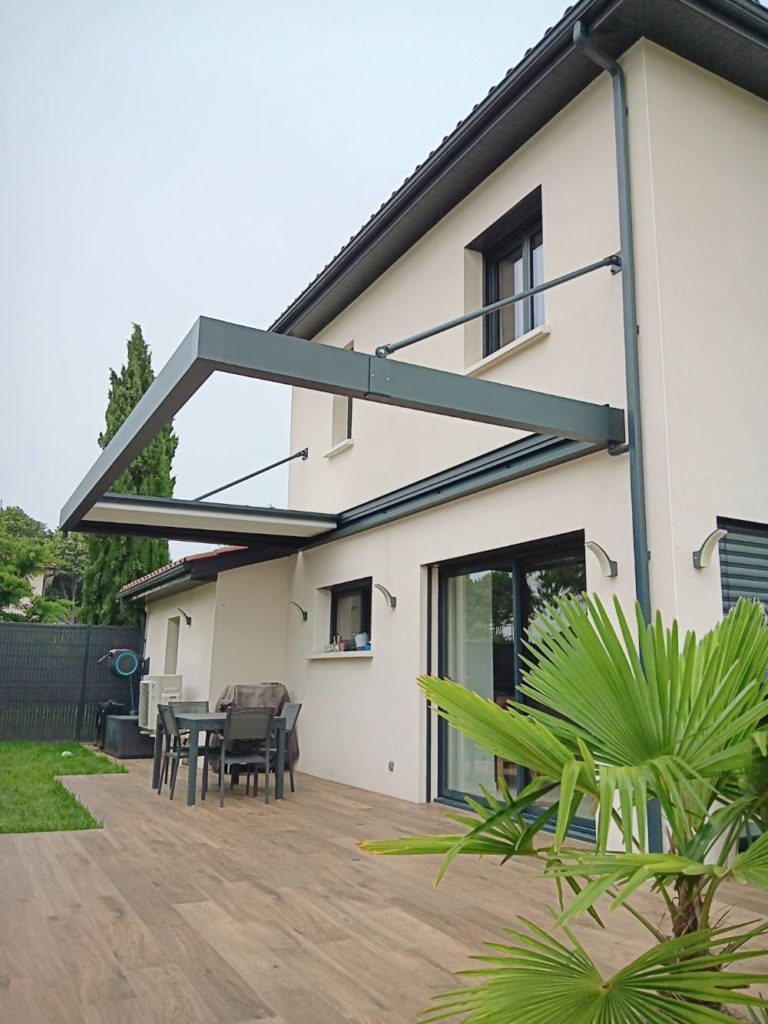 pergola retractable suspendue fleurieu sur saone
