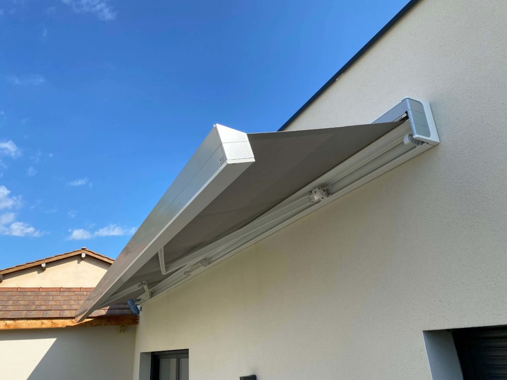 store banne sur mesure dardilly