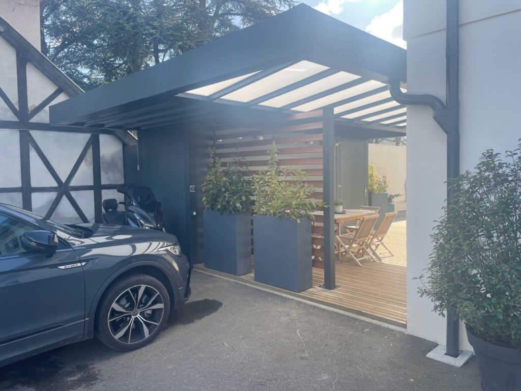 Carport alu avec abri et pergola polycarbonate - Charbonnières-les-Bains (69) carport alu avec abri et pergola polycarbonate - charbonnières-les-bains (69) – image 2
