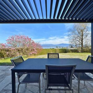 Carport alu simple et pergola bioclimatique - Crans pergola alu toit plat crans 03 1