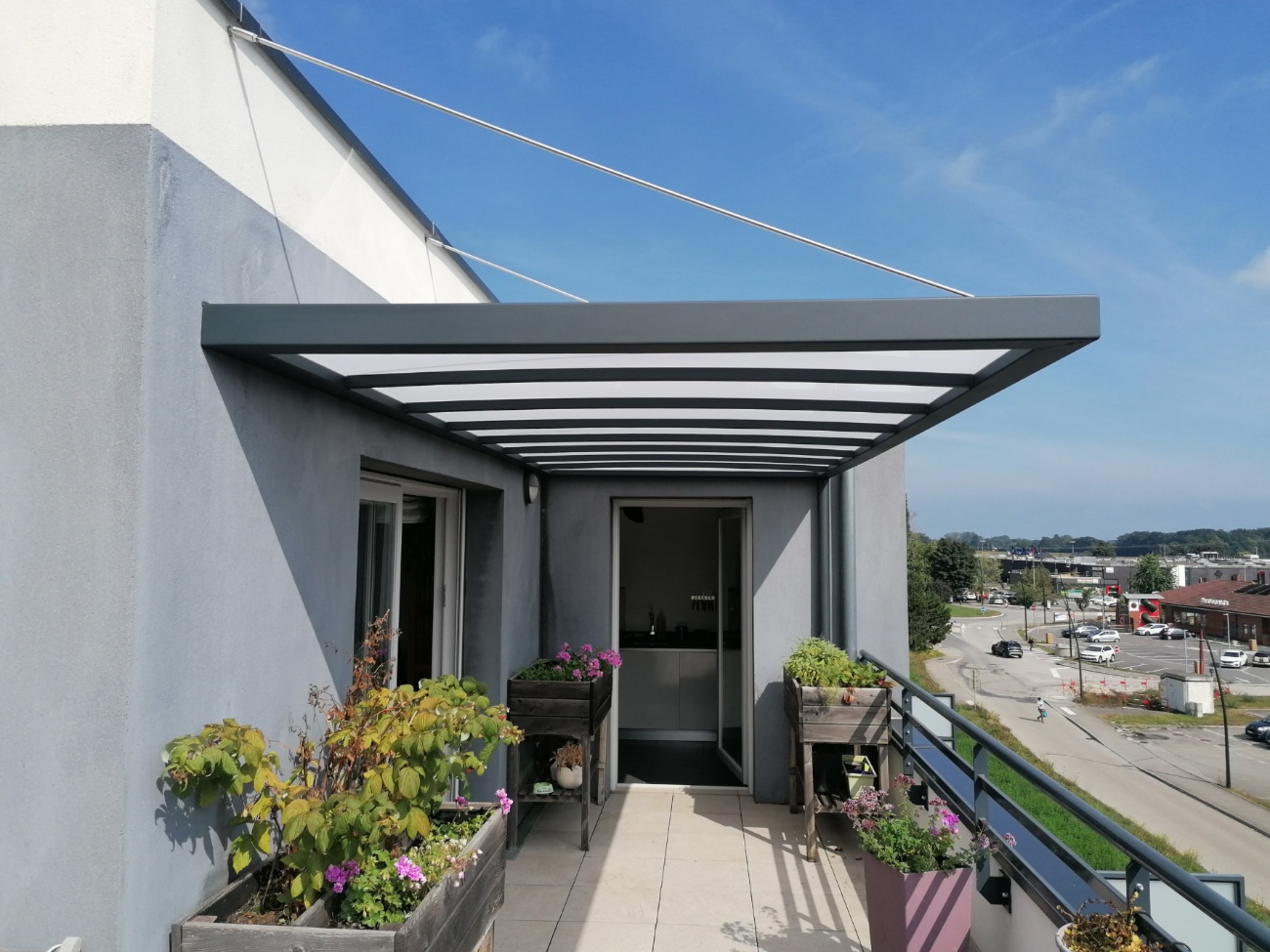 Auvent alu et polycarbonate sur mesure - Ségny (01) auvent alu et polycarbonate sur mesure - ségny (01)