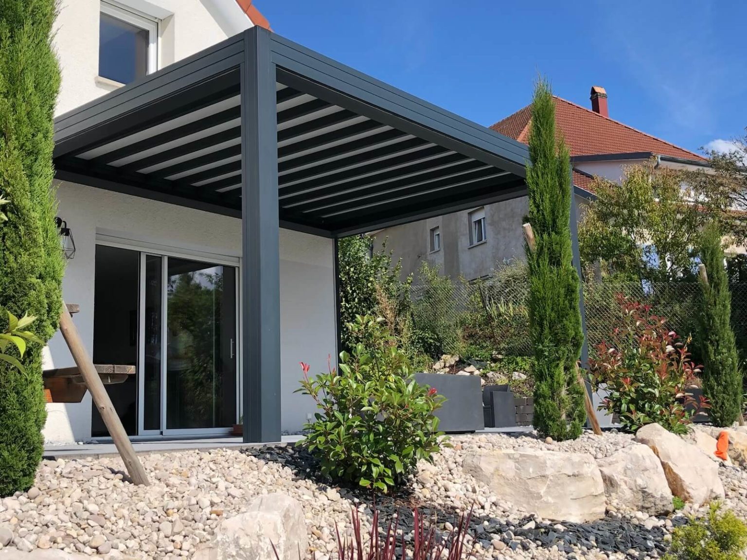 Pergola toile rétractable - adossée - Besançon (25) pergola toile rétractable - adossée - besançon (25)