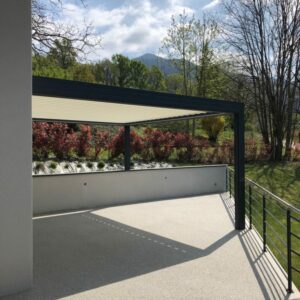 Pergola alu bioclimatique terrasse - adossée - Grenoble (38) pergola alu bioclimatique terrasse - adossée - grenoble (38) – image 2