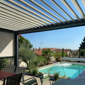 Pergola alu bioclimatique - autoportante - Montbrison (42) pergola alu bioclimatique - autoportante - montbrison (42) – image 3