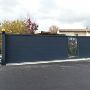 Portail alu - coulissant - Lentilly (69) portail aluminium sur mesure lentilly 1024x768 1