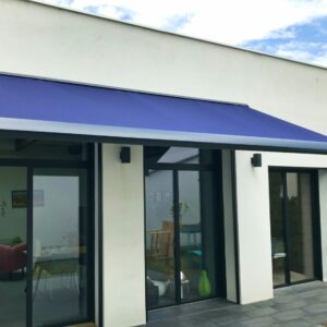 Store banne alu sur mesure - adossé - Villeurbanne (69)