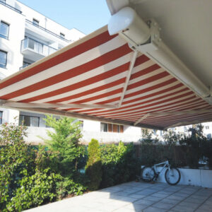 Store banne alu - adossé - Ferney-Voltaire (01) store banne sur mesure coffre motorise ferney voltaire 1024x768 1